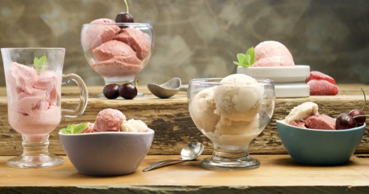 Wonderfully easy Strawberry Ice Cream