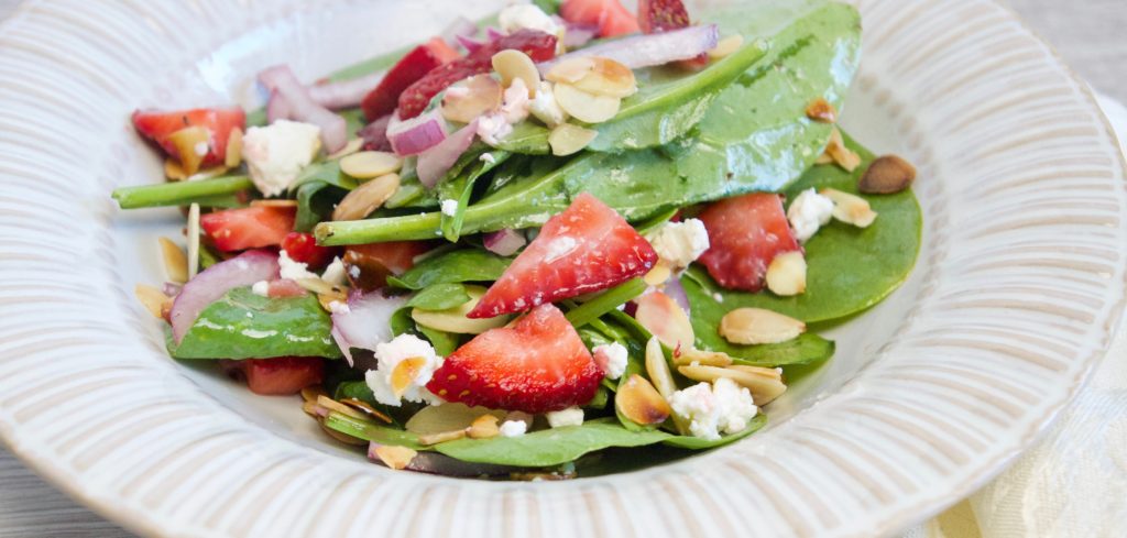 Strawberry & Spinach Salad with Almonds and Goat Cheese